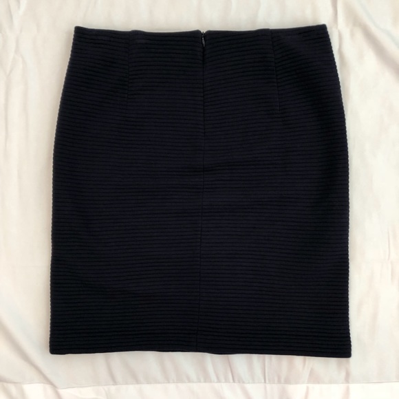 Boden navy ponte skirt size 6 - Picture 2 of 3